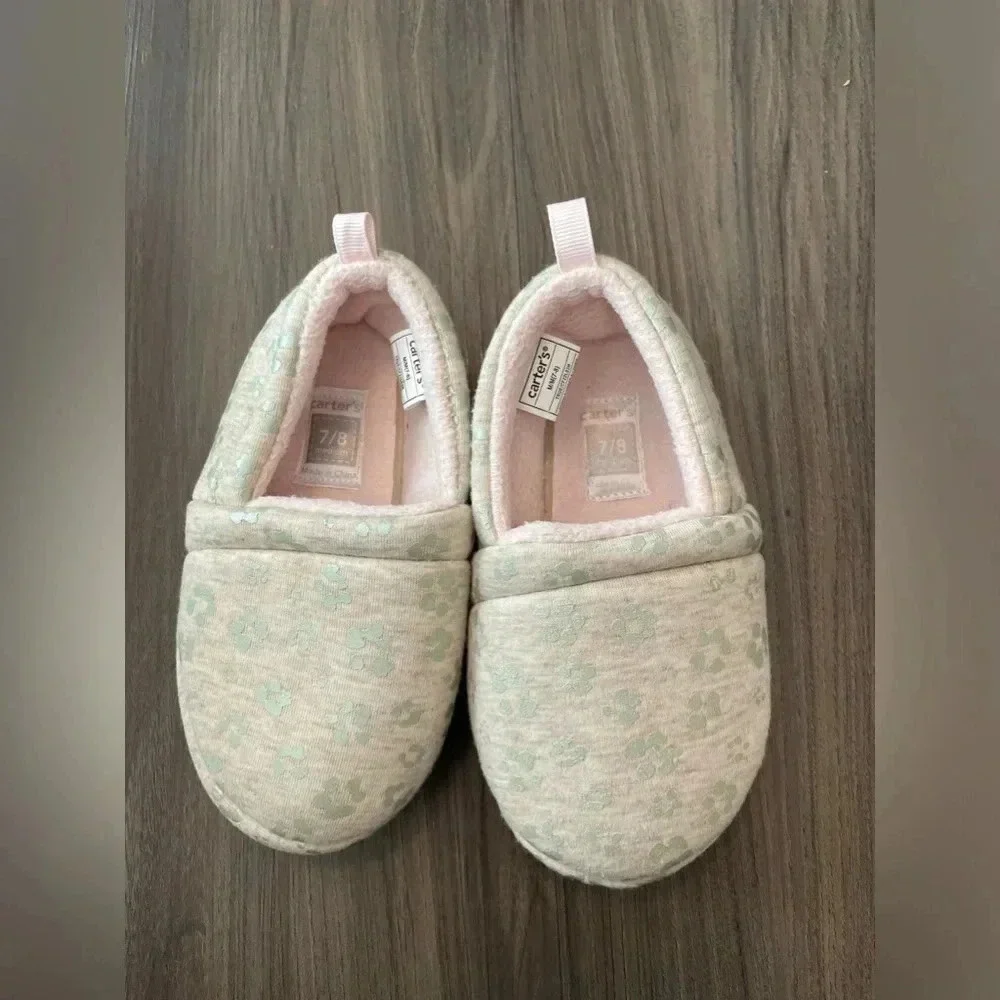 Carters toddler girls tan leopard slippers size 7/8C
